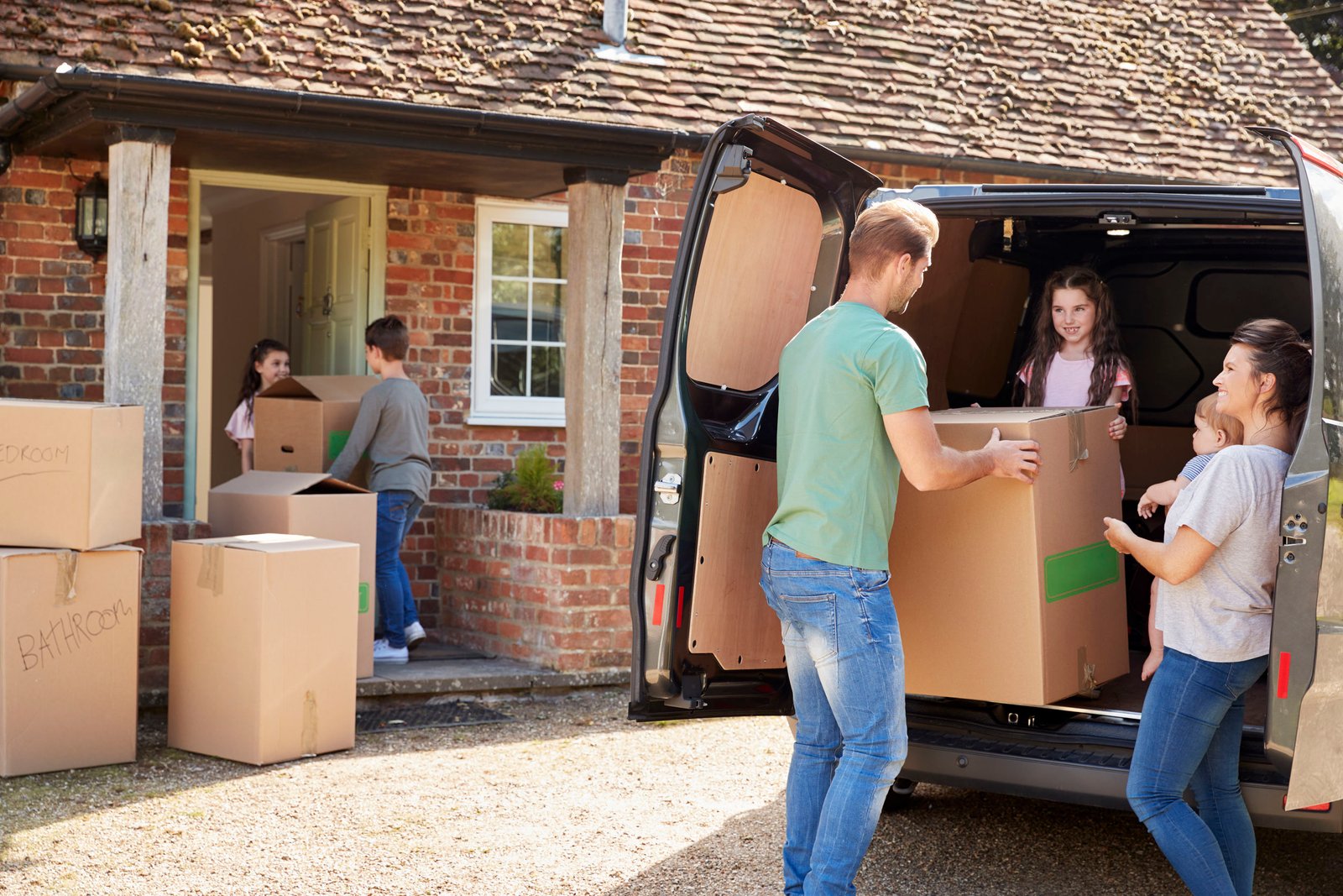 Here's How Moving Insurance Works and What It Costs