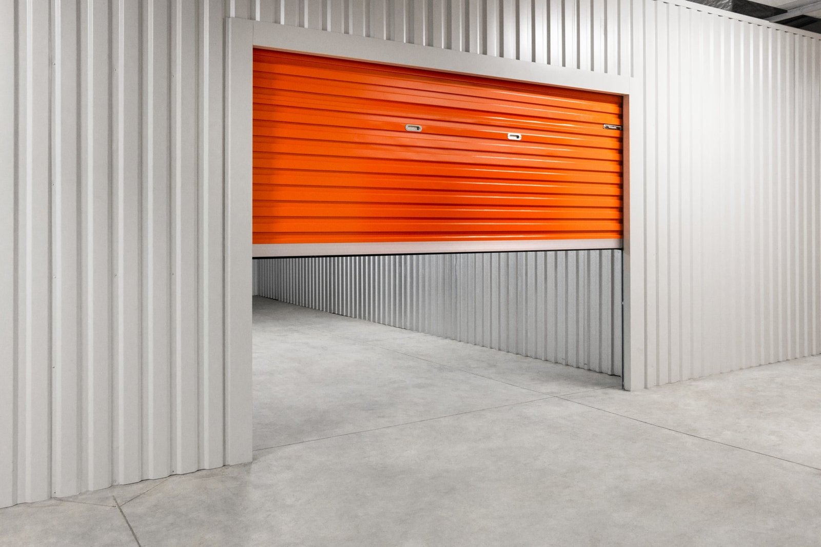 how-to-organize-your-storage-unit-for-frequent-access